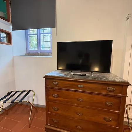 Residenza Via Felicchi 10 Apartamento *