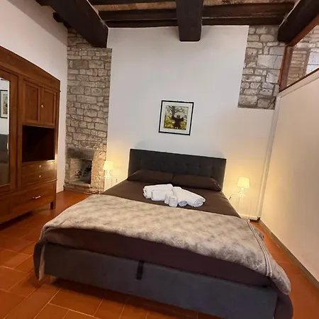 Residenza Via Felicchi 10 Apartamento *